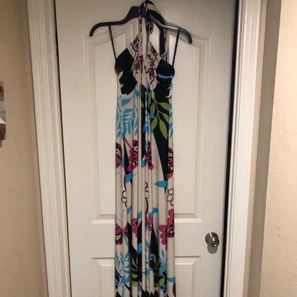 💗HP💗 Olian Ezzie Maxi Dress - Butterfly Print - Picture 6 of 13